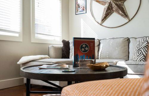 The Celebrity - Minutes to Broadway with a Balcony - Foto 36