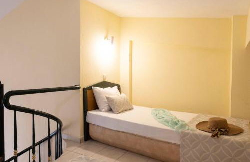 Aristides Hotel - Photo 51