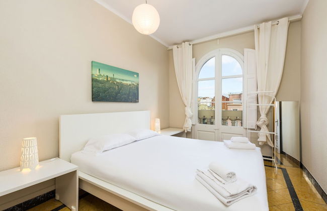 Barcelona Fira Apartments - Photo 1