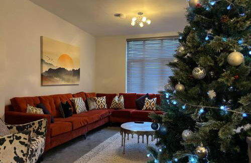 Large Luxury Home in Solihull - Sleeps 14 near NEC & BHX - Foto 78