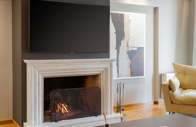 Athenian Grand Riviera Villa - Photo 35