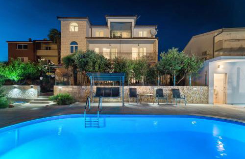 Apartments Katarina with swimming pool - Photo 1