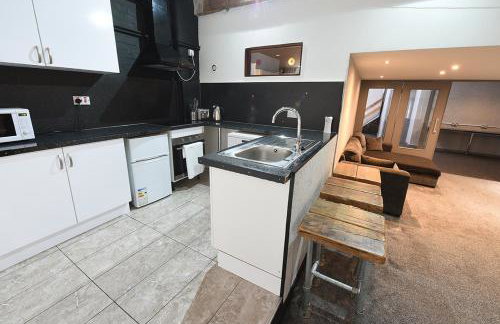 Penthouse Warehouse Slps 18 (61) - Photo 17