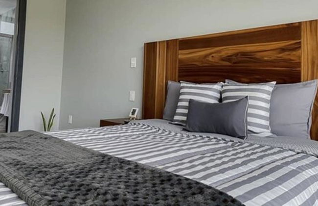 Level luxury condos - Photo 9