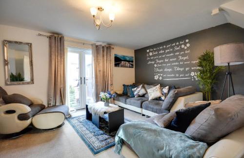 Three Bedroom House in Runcorn Close To The Lake with Parking - Foto 1