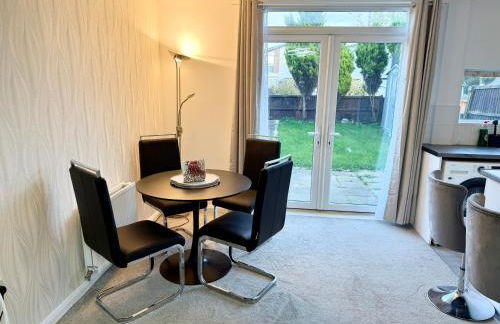 3 bedroom house with free parking - Foto 20