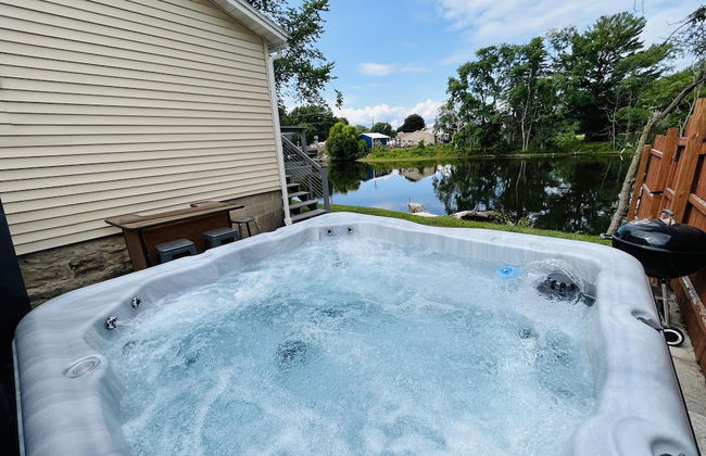 Lazy River Villa - Hottub Fenced Yard Sleeps 11 - Foto 29