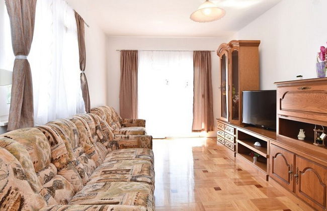 Serene Villa With Pool, Bbq, and Authentic Tavern Surrounded by Nature - Foto 11