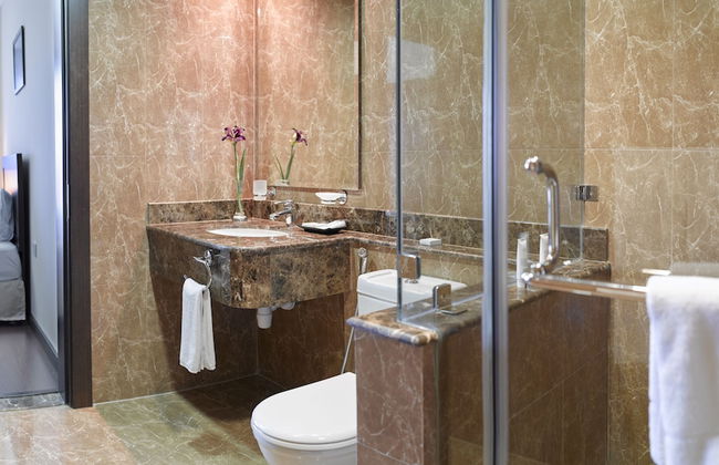 Tulip hotel And Suites - Foto 27