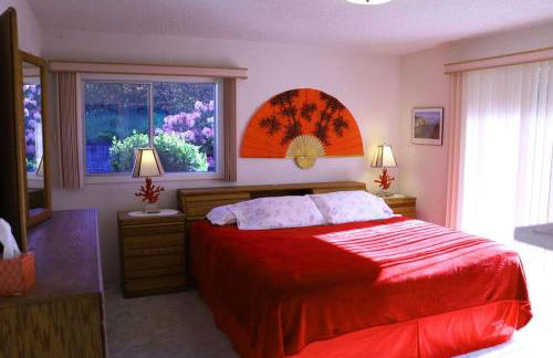 Dunes Coastal Getaway - Photo 10