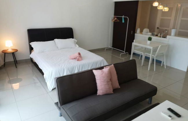 Machome GuestHome at Trefoil Setia City - Foto 1