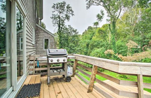 Deck and Grill, Walk to Beaches! Falmouth Retreat - Foto 80