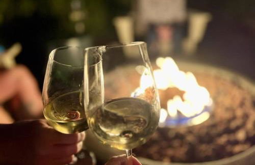 Downtown Healdsburg Plaza Charmer with Hot Tub - Foto 16