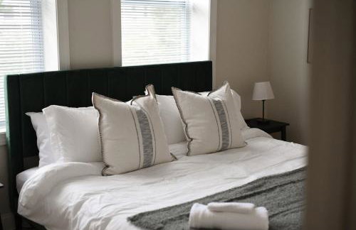 FREE Parking, Netflix in East Liberty By Parks and Uni - Foto 17