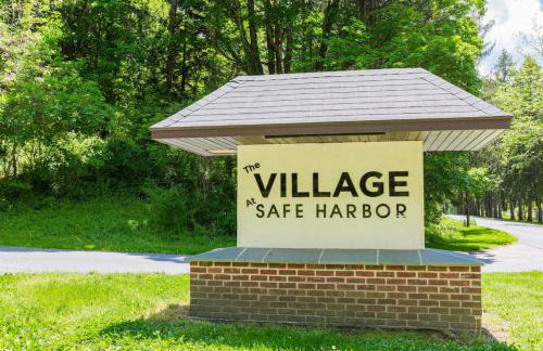 Conestoga Cottage with Hot Tub - Foto 47