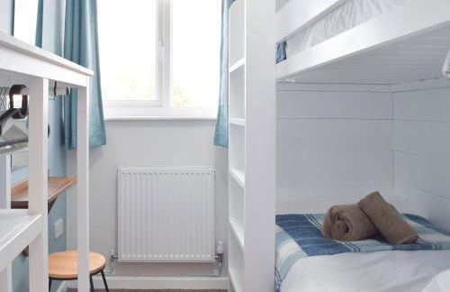 The Captains Hideaway - Photo 23