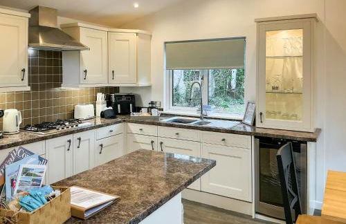 9 Trehawks - Photo 8