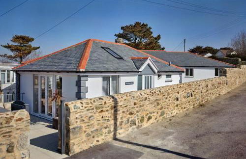 2022 Brand New Stylish Flat in Central Hayle - Foto 9