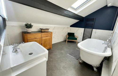 Oakworth stay with free parking - Foto 23