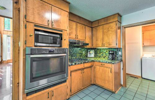 Quaint Lake Norman Home with Boat Dock and Grill! - Foto 6