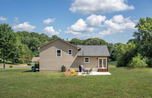 Disconnect From The City In This Outdoorsy Getaway - Foto 31