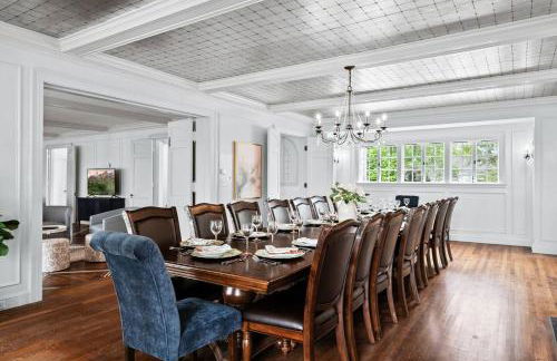 Cranberry Hill | 9 BR 22 Acre Estate | Sleeps 24 - Photo 39