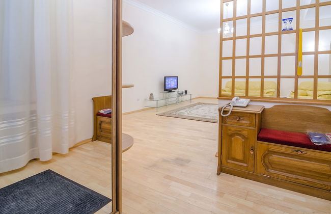 Rent Kiev Maidan Nezalezhnosti - Photo 51