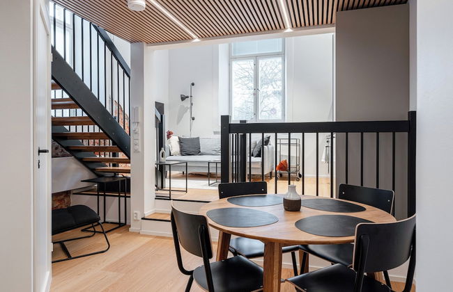 Stylish Loft next to City Center & Lake Pyhäjärvi - Foto 1