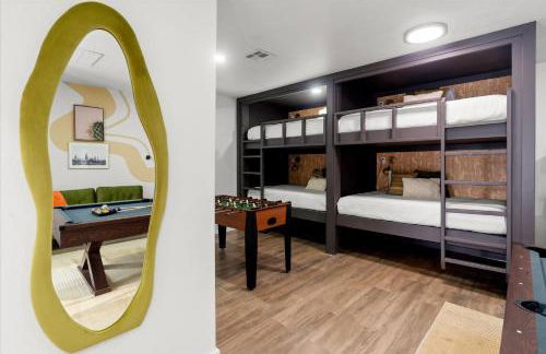 Lazy River Luxe 6 BR Sleeps 16 Pickleball Hot Tub - Foto 47