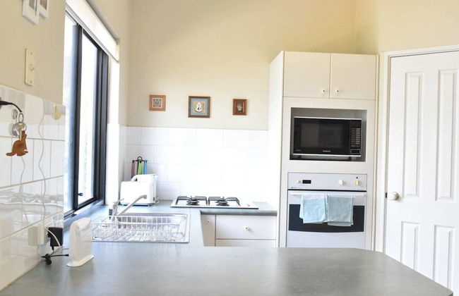 Comfortable 2 Bedroom With Serene Garden - Foto 5