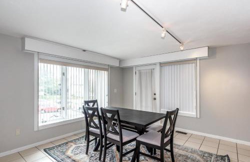 3 bed 2 bath pet friendly townhome - Foto 6