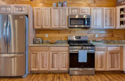 Mins to Hunter Mountain • Sleeps 36 • Pool Spa Games Bar Cozy Peaks Lodge by AvantStay - Foto 19