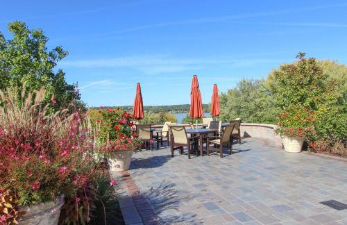 Modern Lake Geneva Condo with Year-Round Views - Foto 34