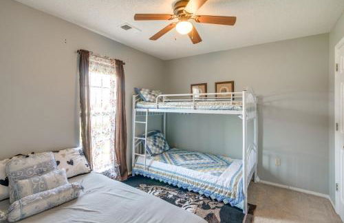 Horn Lake Home with Yard 8 Mi to Graceland! - Foto 17