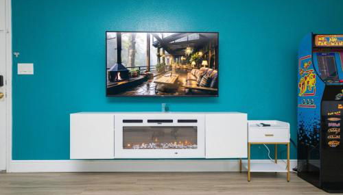 3BR Disney Home with Pool , Arcade and Hot Tub - Photo 4, Game Room