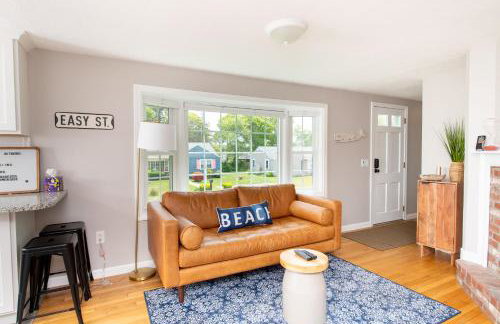 Cape Cod Cottage by Leavetown Vacations - Foto 1