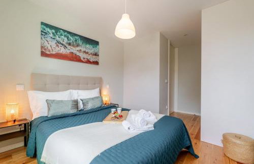 HostWise – Modern & Cozy Flat | Near the Beach - Foto 2