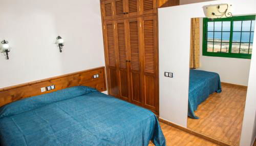 Apartamentos La Palmera - Foto 2