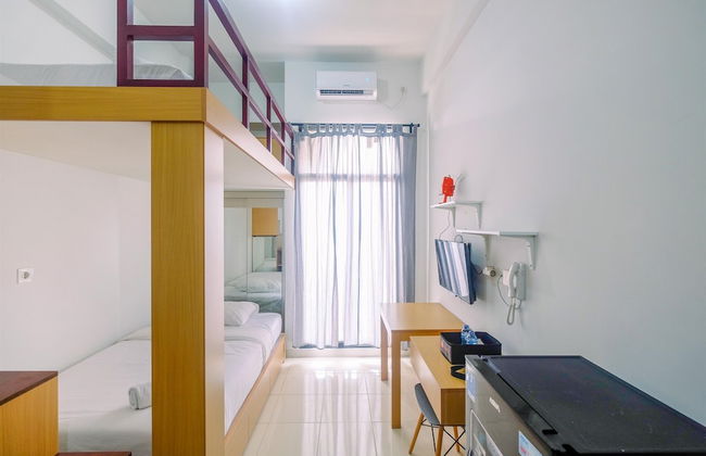 Compact and Relaxing Studio at Dave Apartment - Photo 1