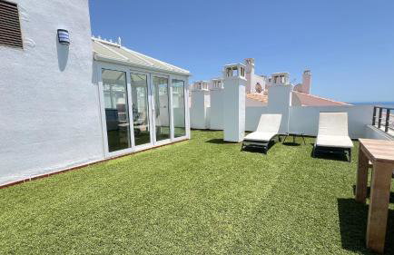 The Penthouse Panorama Exclusive Seafront Estate - Photo 49