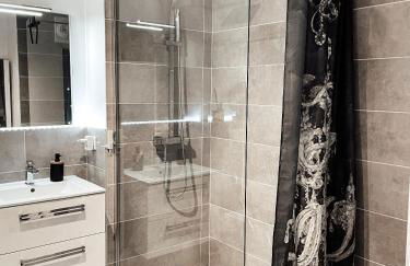 Le cocon Blånc Metz -T2 cosy avec parking privé & balcon - Gare, Nouvelle Ville - Photo 8