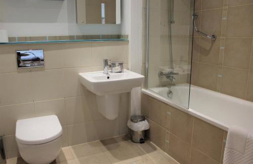 Work Rest and Stay at Gunwharf Quays - Foto 33