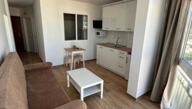 Apartamento turístico en Benalmádena Costa - Foto 2