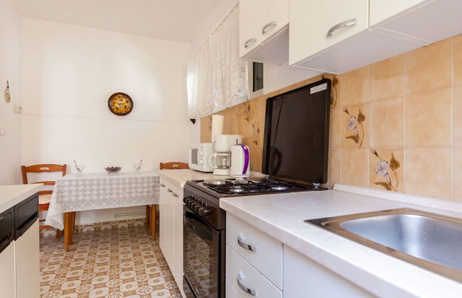 Spacious Holiday Home near Sea - Foto 10