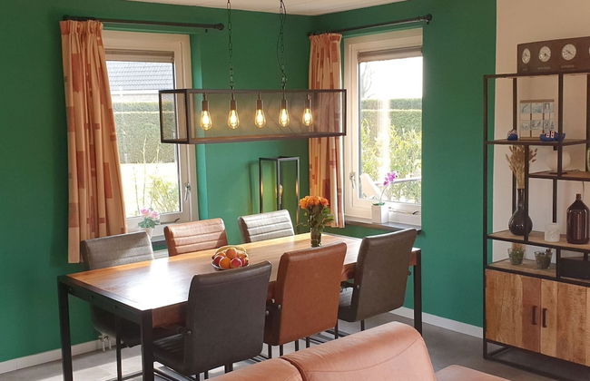 Nice Holiday Home with Sauna & Hot Tub near Wadden Sea - Foto 32