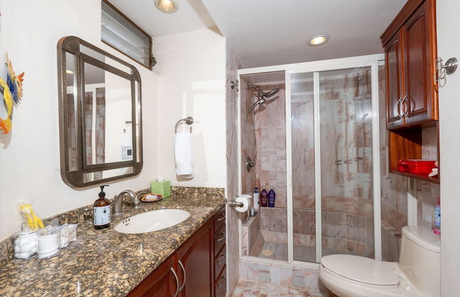 Ocean Front Penthouse Pool Sleeps 8 People - Foto 68