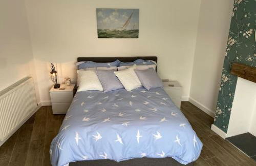 Lovely 1 bed flat 200 metres from beach - Foto 27