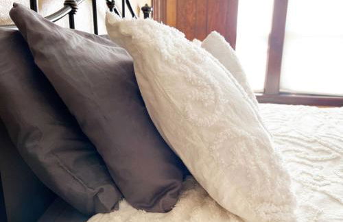 Hill City Haven Downtown Main Street - Foto 23