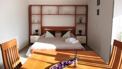 Tia House - Bright Studio with Private Parking! - Photo 4