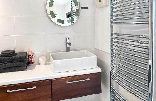 Rowdecroft Farm Cottage - Photo 22